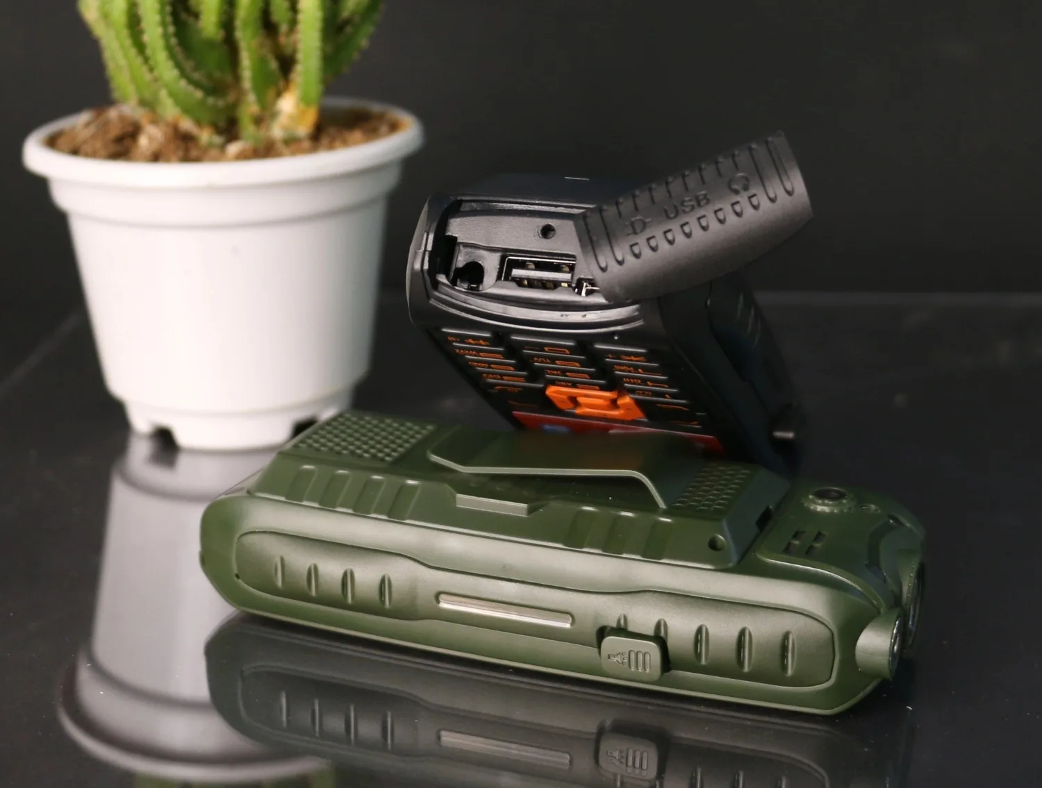Outdoor Phone With Triple SIM  - Wedding Power Supply recensie en prijs