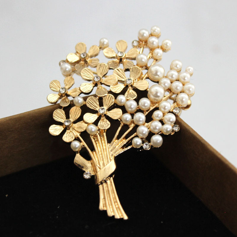 Ladies Delicate Bouquet Pearl  - Suit Supply Wedding Party recensie en prijs